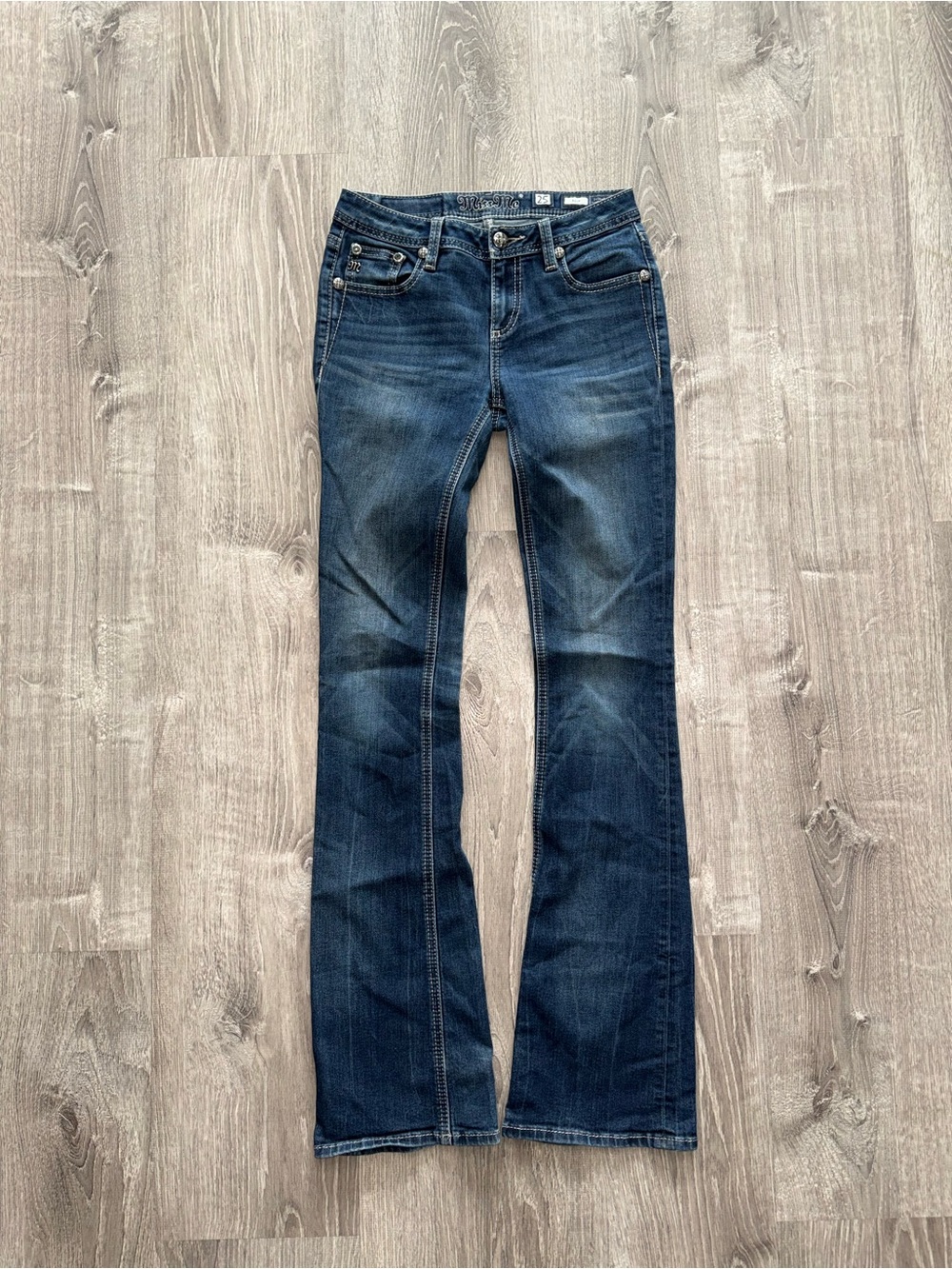 Women’s miss me jeans - Picture 2 of 5